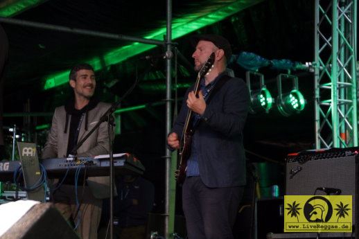 Winston Francis (Jam) with The Magic Touch 21. Reggae Jam Festival - Bersenbrueck 25. Juli 2015 (5).JPG